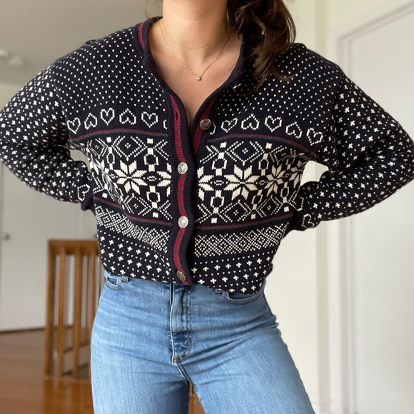 Knitted Sweater Vest - Picture 2 of 5